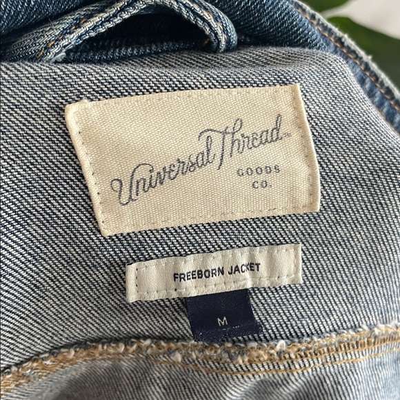 Universal Thread Blue Denim Jacket - Picture 2 of 2